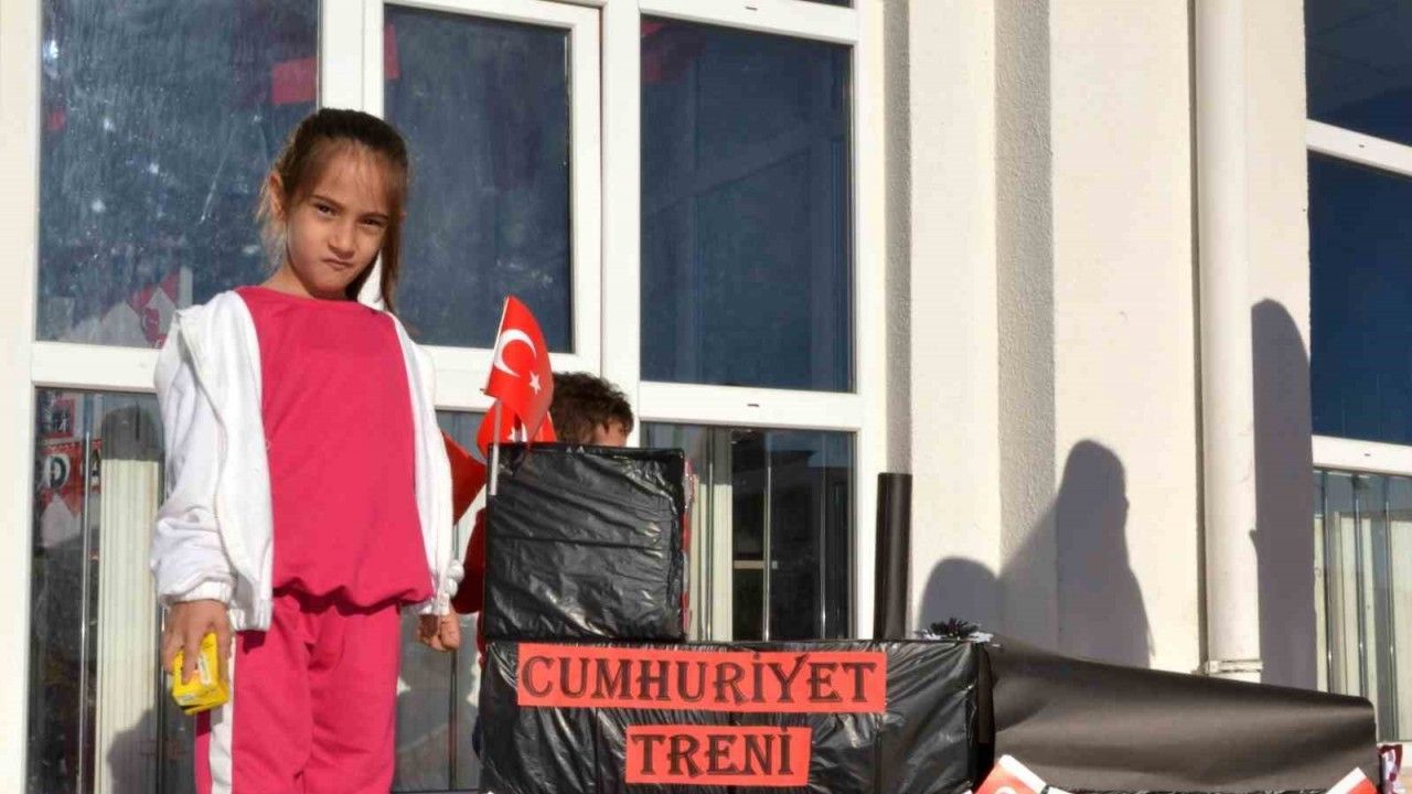 Okullarda cumhuriyet coşkusu