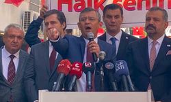 Özgür Özel, CHP’li delegelerle bir araya geldi