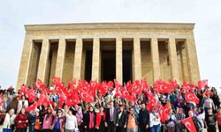Alaşehir Belediyesi, bin 500 kadına Anıtkabir'i gezdirdi