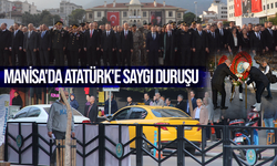 Manisa'da Atatürk'e saygı duruşu