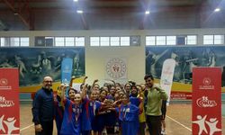 Manisa’da okul sporları küçükler hentbol müsabakaları sona erdi