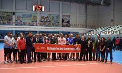 Salihli’de öğretmenler turnuvada ter döktü