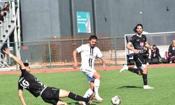 1965 Manisa Spor Kulübü şampiyonluk yarışında yara aldı