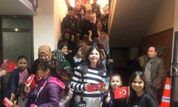 Büyükşehirden Salihlili çocuklara karne hediyesi
