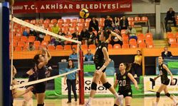 Manisa Büyükşehir’in sultanları yeni yıla galibiyetle başladı: 3-0