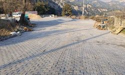 Karaağaç Mahallesi'nde üst yapı çalışması