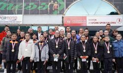 İl Müdürü Öztürk, şampiyon sporcuları tebrik etti