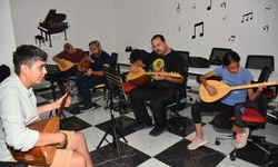 Şehzadeler'de enstrüman kursları başlıyor