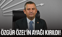 Özgür Özel'in ayağı kırıldı