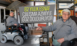 82 yıllık esnaf çalışma azmiyle göz dolduruyor