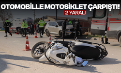 Otomobille motosiklet çarpıştı! 2 yaralı