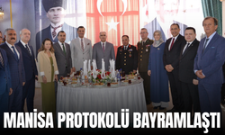 Manisa protokolü bayramlaştı