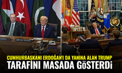 Cumhurbaşkanı Erdoğan'ı da yanına alan Trump, seçtiği tarafı masada gösterdi