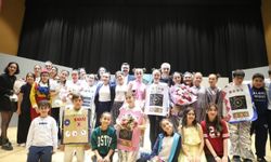 Turgutlu'da minik oyuncular büyüledi