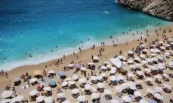 Antalya'da Bir İlk: Plajlarda Sigara Yasağı Yarın Başlıyor