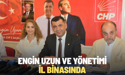 Engin Uzun ve yönetimi il binasında