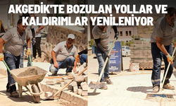 Akgedik'te bozulan yollar ve kaldırımlar yenileniyor