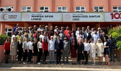 Manisa’da Öğretmenler Günü’nde öğretmenler sahneye çıkacak