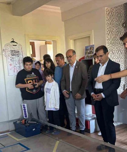 Kaymakam Güldoğan, geleceğin bilim insanlarıyla buluştu