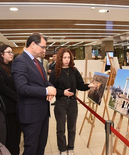 Salihli'de gençlerden Sardes'e sanatsal dokunuş