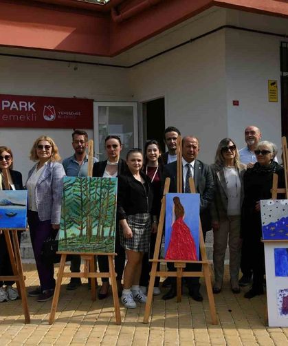 Emekli Kafe'de duygu dolu sergi