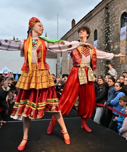 Mesir Festivali'nde kültürlerin zarafeti podyuma taşındı
