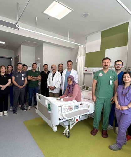 Ağrılarından kapalı ameliyatla kurtuldu