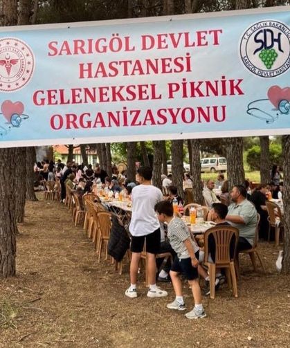 Sarıgöl Devlet Hastanesi personeli piknikte moral depoladı