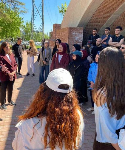 Üniversite öğrencilerine Manisa'nın tarihi mirası anlatıldı