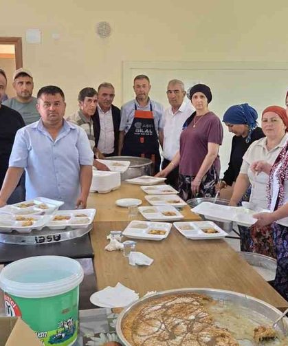 Gördes'te geleneksel köy hayrına yoğun ilgi