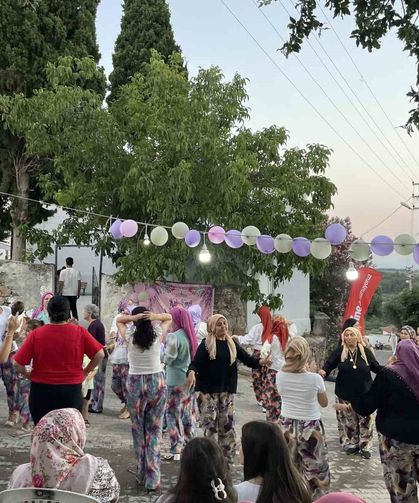 Kale Mahallesi'nde 'Şalvar Gecesi' coşkusu