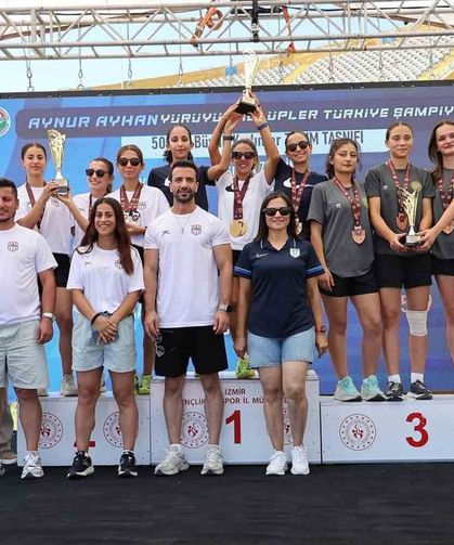 Manisa BBSK'dan Türkiye Kupası'nda madalya yağmuru