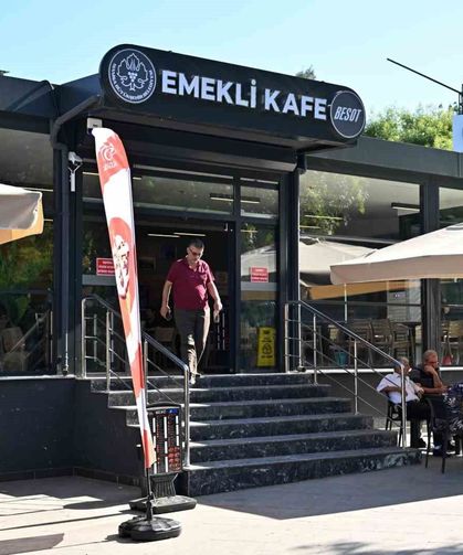 Manisa'da emeklileri mutlu eden hizmet