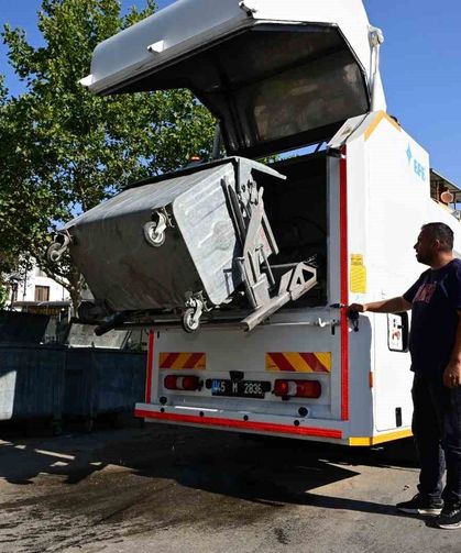 Büyükşehir'den çöp konteynerlerinde temizlik seferberliği