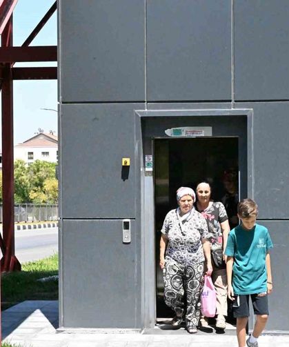 Manisa Büyükşehir'den Kuşlubahçe'deki üst geçide asansör kolaylığı