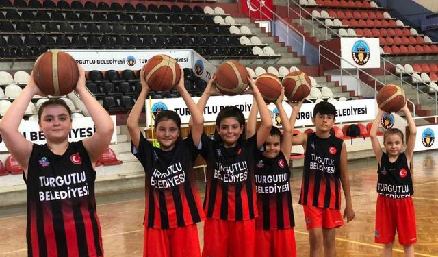 Turgutlu Belediyesi basketbol kurs kayıtları devam ediyor