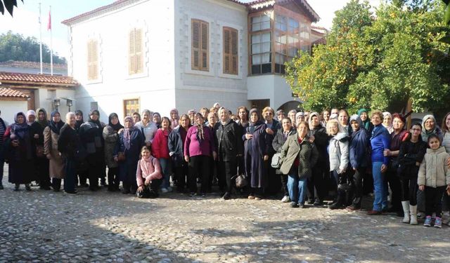 Manisalı kadınlar 2025 yılında da kenti tanımaya devam edecek