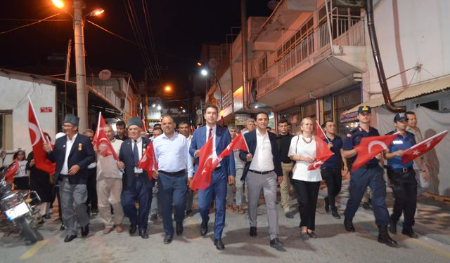 Vatandaşlar 15 Temmuz’da tek yumruk oldu
