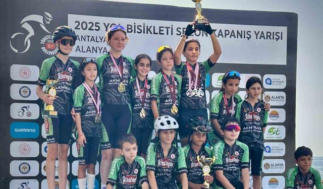 Akhisarlı pedallar Alanya’da zirveye tırmandı