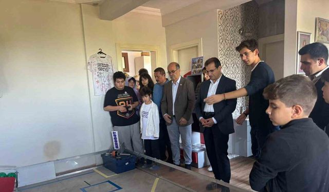 Kaymakam Güldoğan, geleceğin bilim insanlarıyla buluştu