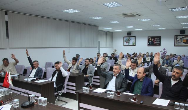 Kira borcu olan kiracılar için ‘kesin tahliye’ maddesi meclisten döndü