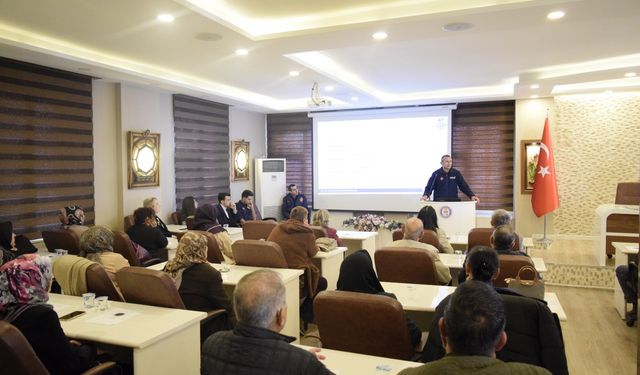 Şehzadeler’de şehit yakınları ve gazilere afet farkındalık eğitimi