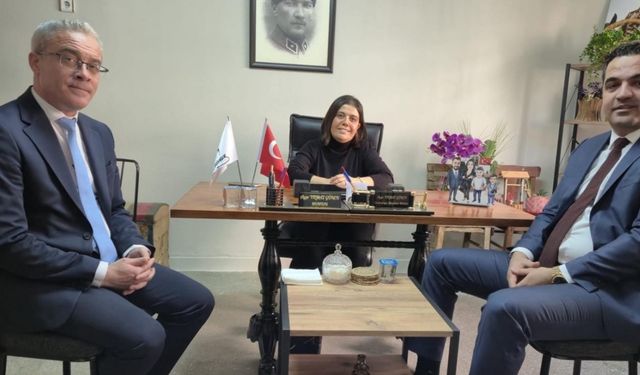 Kaymakam Dalak’tan kadın muhtara teşekkür