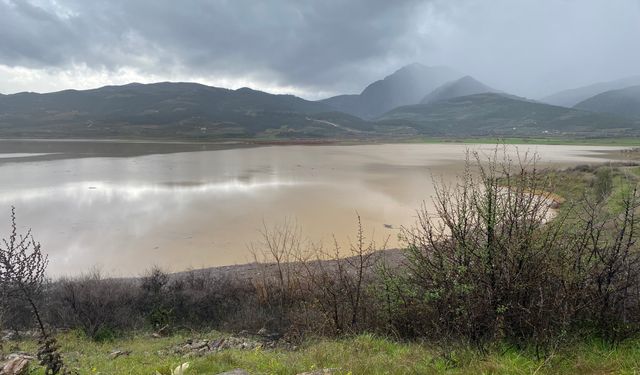 Avşar Barajı'nda su seviyesi 20 milyon metreküpe ulaştı