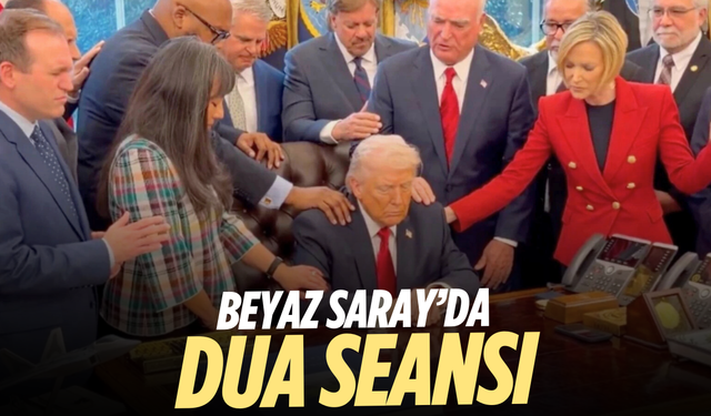 Trump için Oval Ofis’te dua ettiler