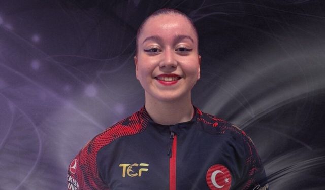 MCBÜ'lü Eylül Naz Aygör'den bronz madalya