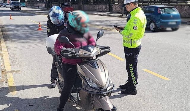 Manisa'da motosiklet denetimi: 540 sürücüye, 3 milyon 800 bin TL ceza