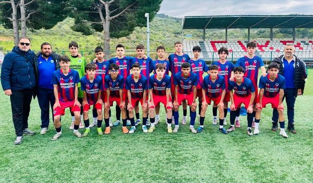 Salihli Ankaspor'dan bir şampiyonluk daha