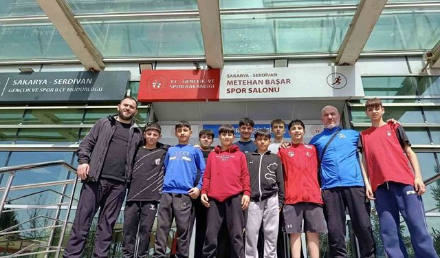 Yunusemreli güreşçiler Türkiye Şampiyonasına katılmaya hak kazandı