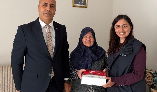 Başkan Dutlulu şehit annelerini yalnız bırakmadı